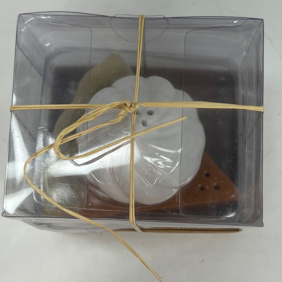 NEW TAG Pumpkin Pie + Whipped Cream Salt & Pepper Shakers Set of 2 - Picture 6 of 11